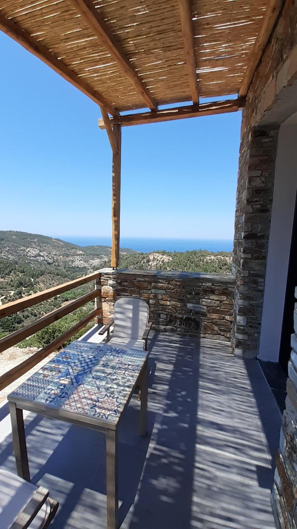 Monopati Eco Villa Raches (Ikaria)