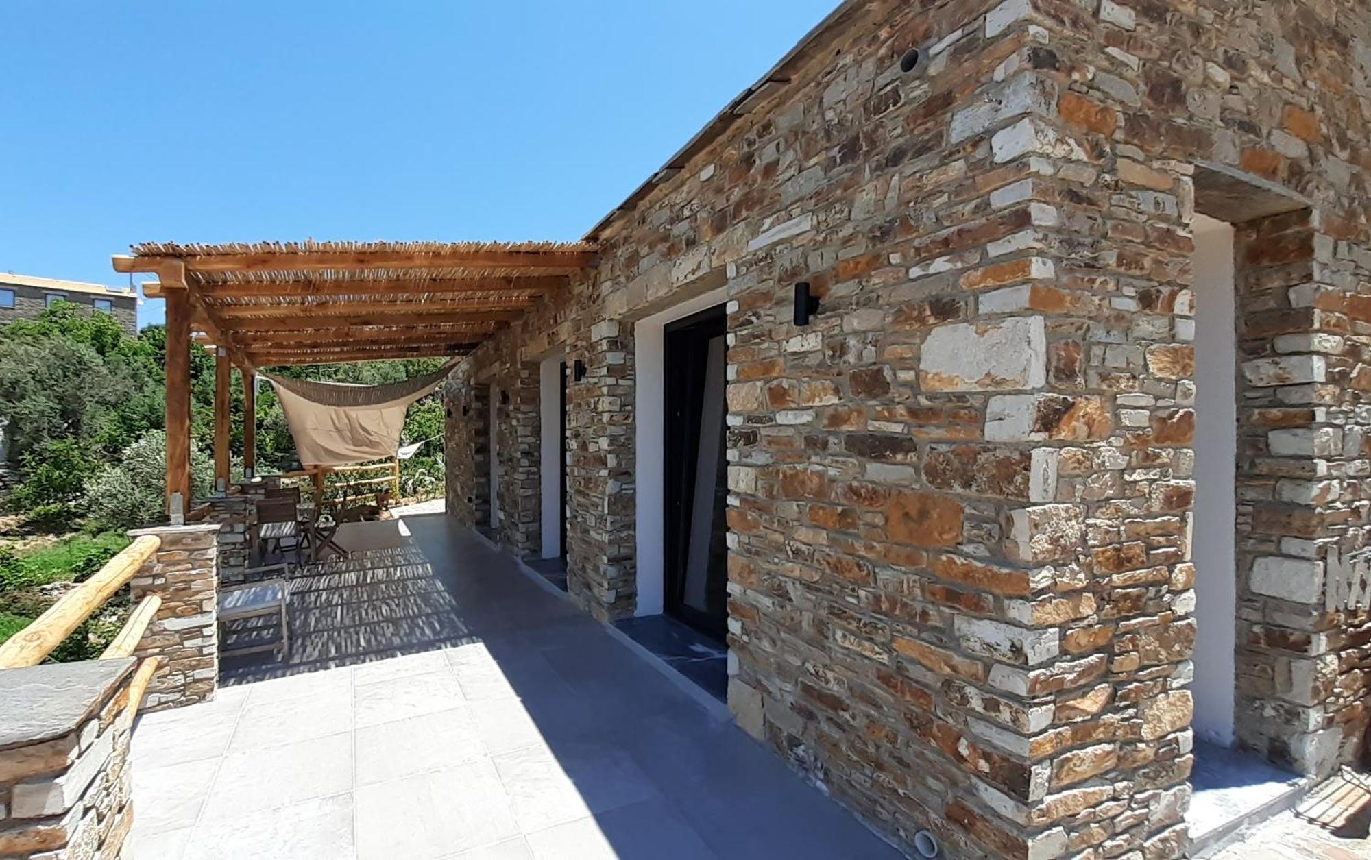 Monopati Eco Villa *