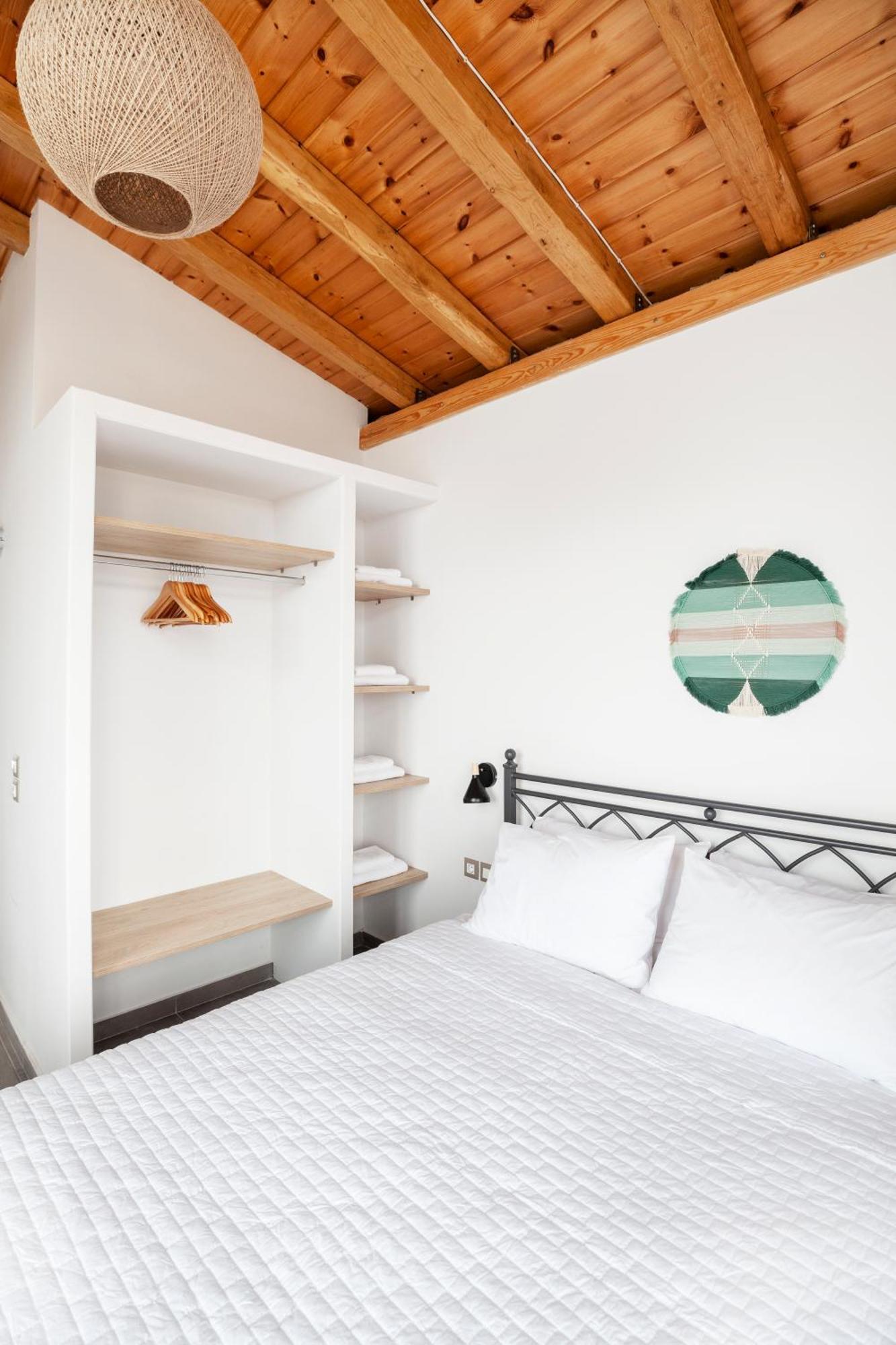 Monopati Eco Villa Raches (Ikaria)
